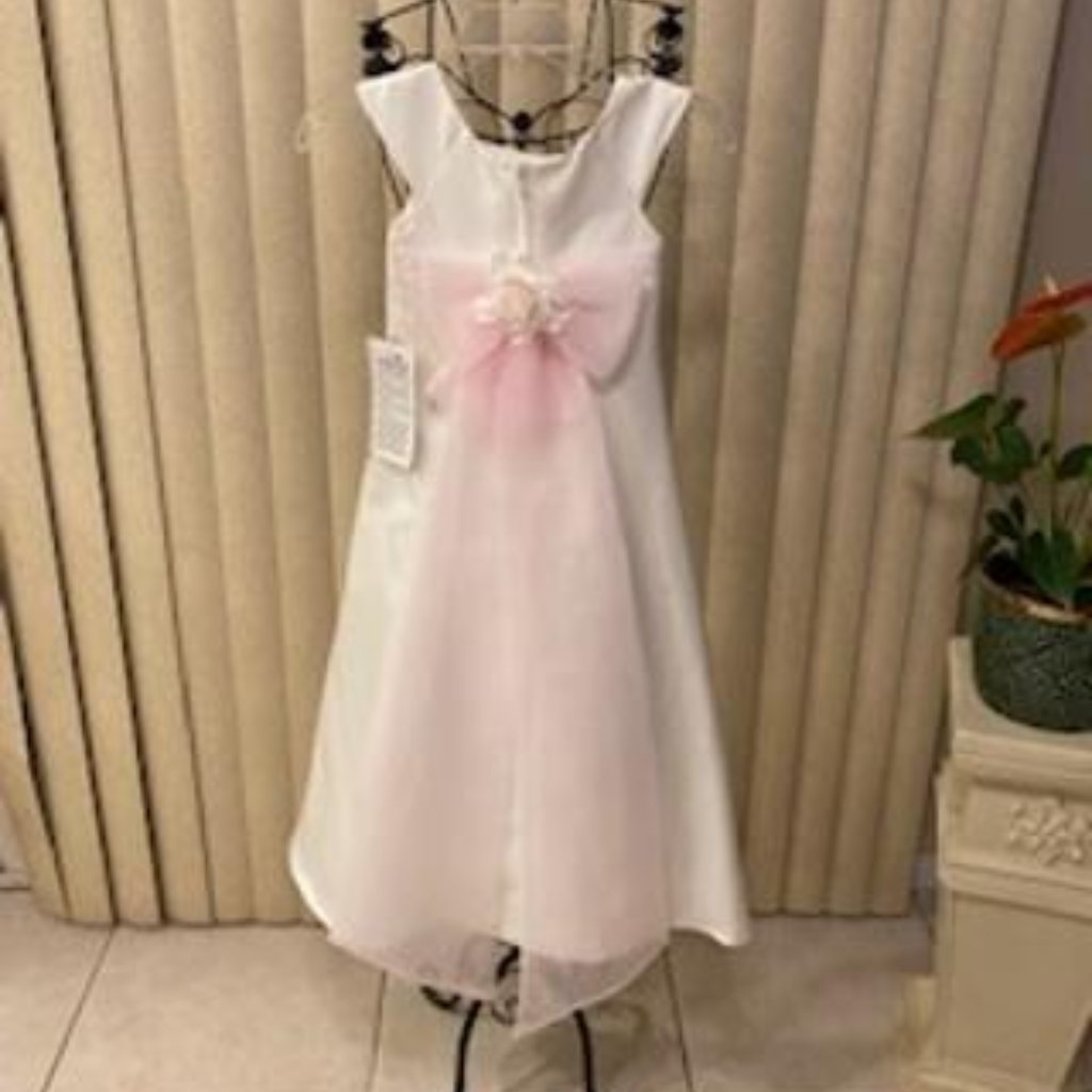 Diamond White/Pink Satin & Organza Beautiful Girls Formal Dress Size 5